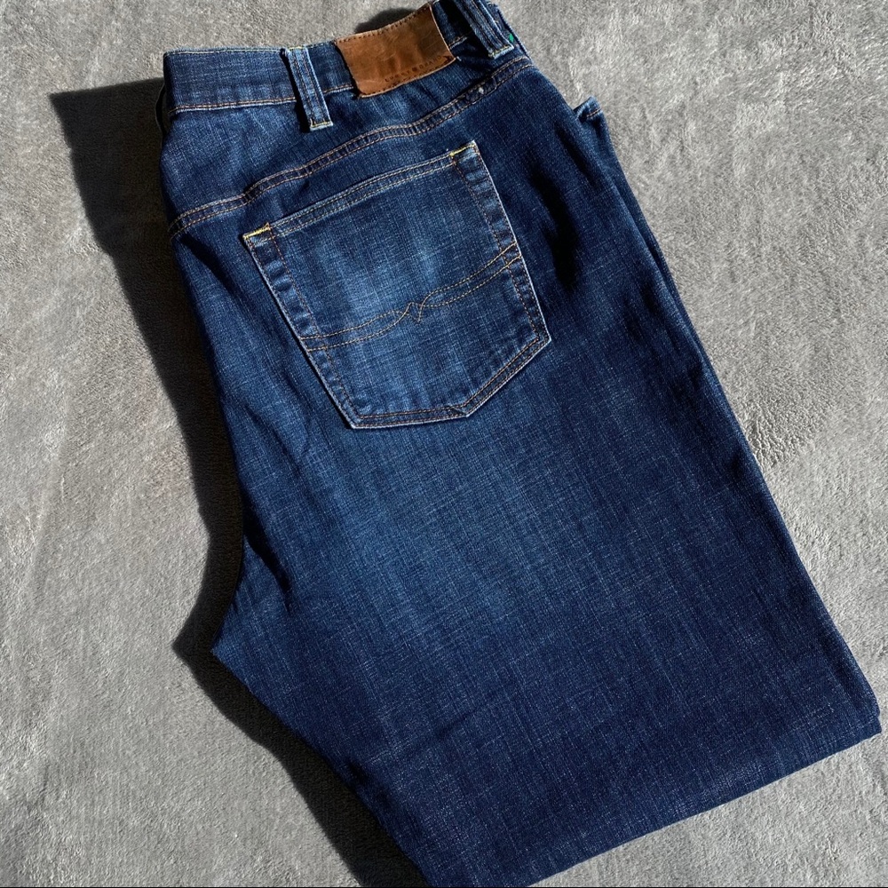 Lucky brand jeans size 44x32 181 relaxed straight
